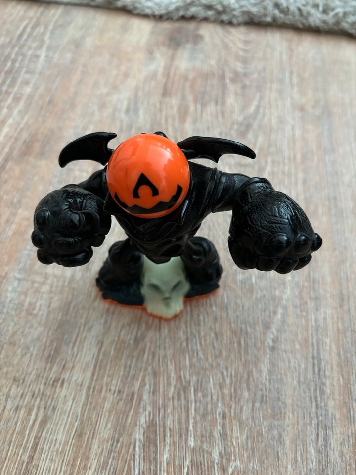 Skylanders Figuren + Portal in Neunkirchen a. Brand