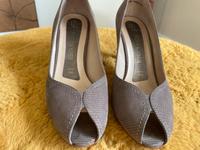Peeptoes Schuhe Peter Kaiser Gr 4,5 NP 120€ Niedersachsen - Schwarmstedt Vorschau
