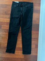 Jeans schwarz H&M Gr. 32/32 Regular fit Wandsbek - Gartenstadt Vorschau