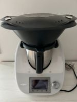 Thermomix TM5 inklusive Varoma und 6 Rezept Chips. Baden-Württemberg - Badenweiler Vorschau