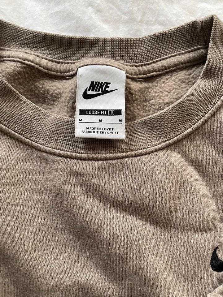 Nike Pullover in Berlin