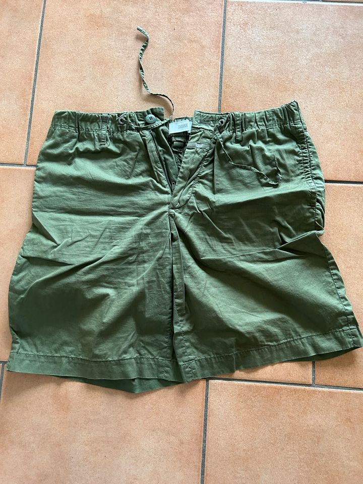 Closed Shorts, Khaki Größe 28, L in Mannheim