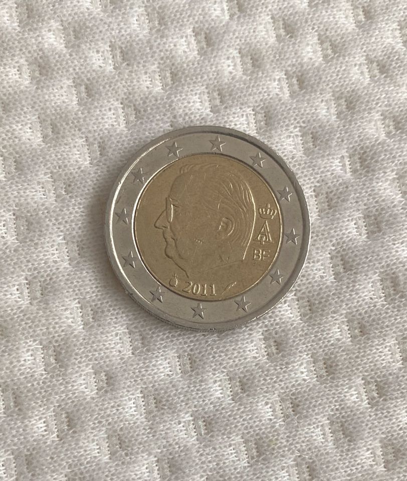 2€ Münzen Belgin 2011 Ei Form Fehlpregung in Neuhausen