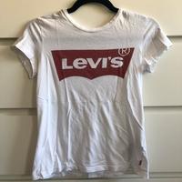 Levi's Tshirt Größe XS Hessen - Langgöns Vorschau