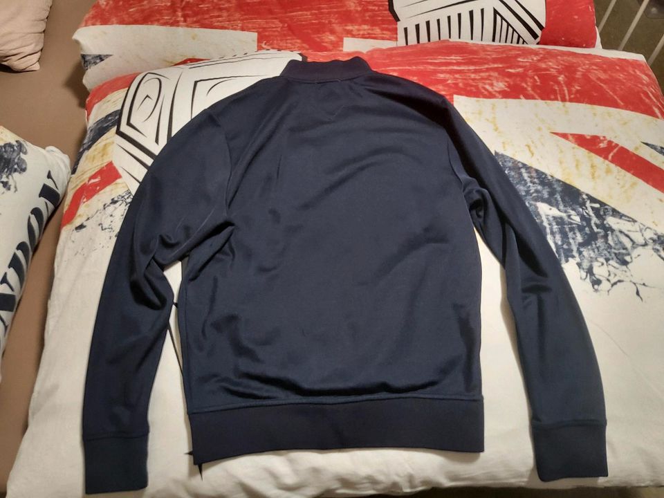 Tommy Hilfiger   Joggingjacke S in Düsseldorf