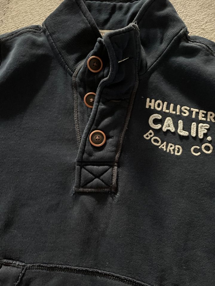 Hollister Sweatshirt dunkelblau Gr.M in Gründau