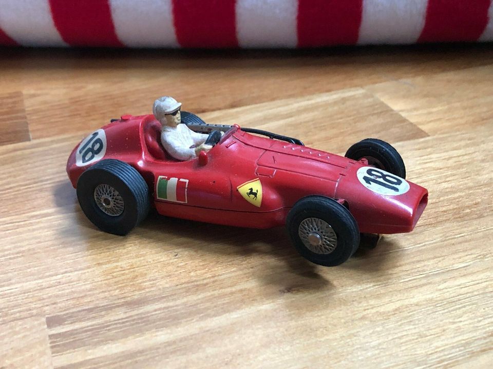 Märklin Sprint 1956 Ferrari Supersqualo Nr.18 rot Slotcar 1:32 in Kassel