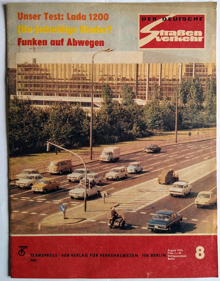 Palast der Republik als Titelbild " Straßenverkehr" in Ilmenau