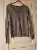 Kleidung - Strickjacke mit Steinchen / neuwertig Nordrhein-Westfalen - Ahlen Vorschau