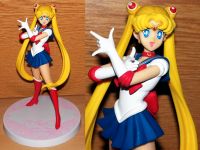 Original Sailor Moon Figur mit Ständer (For Girls) Berlin - Mitte Vorschau