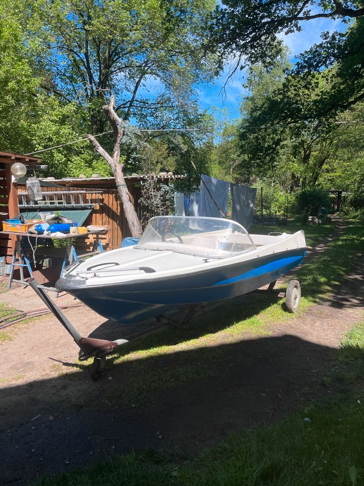 Sportboot Oldtimer für Bastler in Berlin