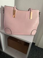 NEU! Handtasche Rosa/pink mit goldenen Details Schleswig-Holstein - Gettorf Vorschau