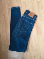 Levi's levis Jeans mile high super skinny dunkelblau blau 25 32 Sachsen - Lichtentanne Vorschau