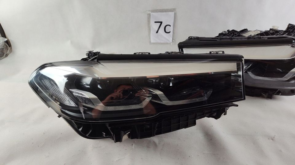 SCHEINWERFER BMW G30 G31 LIFT LCI FULL LED LINKS RECHTS in Neu-Isenburg