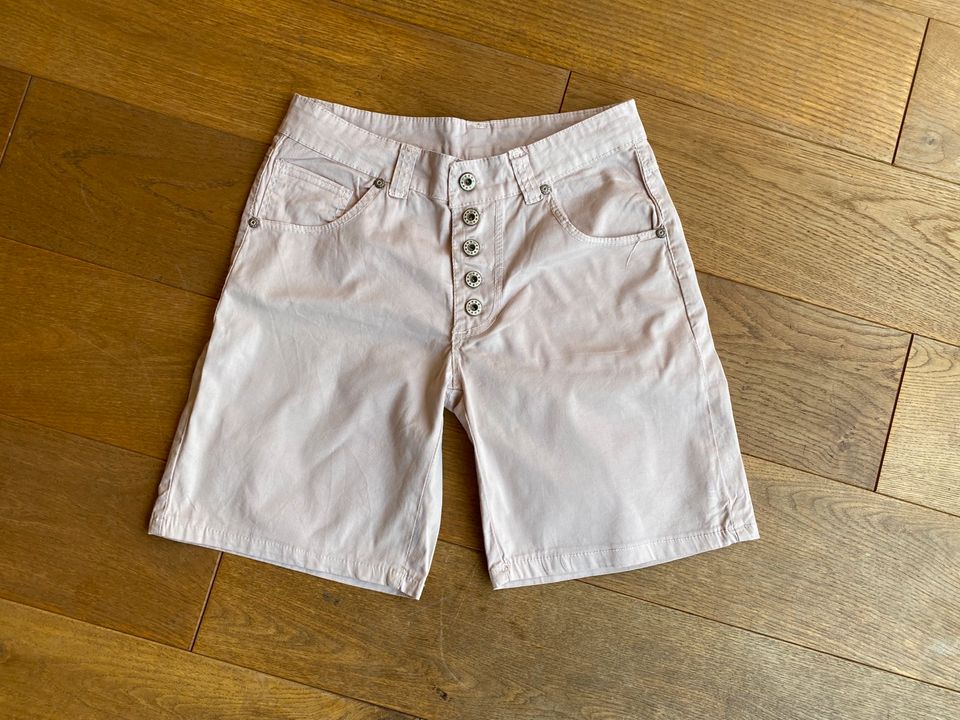 hübsche Shorts, kurze Hose, rosa Gr. S, wie neu! in Seevetal
