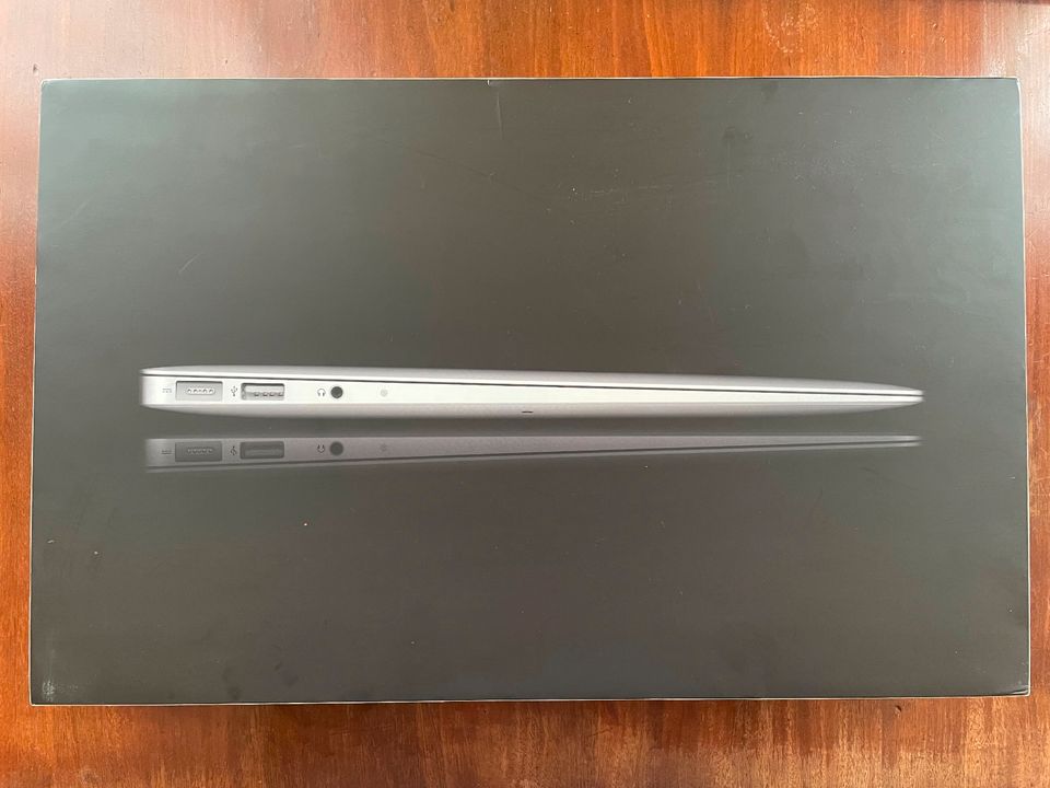 Apple MacBook Air 13" (2011) in Berlin