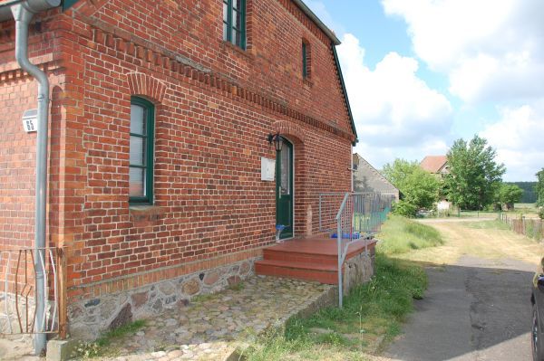 "Bauernhaus mit 2 Wohnungen" zu verkaufen in Zepkow