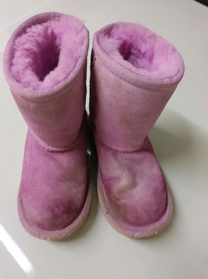 UGG Boots 27,5 Pink*Mädchen*Gebraucht in Trier