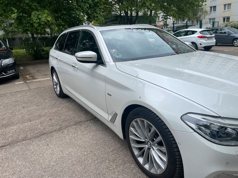 Bmw 520d Touring sehr umfangreiche Ausstattung in Berlin