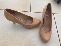 ❤️ Pumps, High Heels, Lack, beige, Gr. 36, Buffalo Berlin - Pankow Vorschau