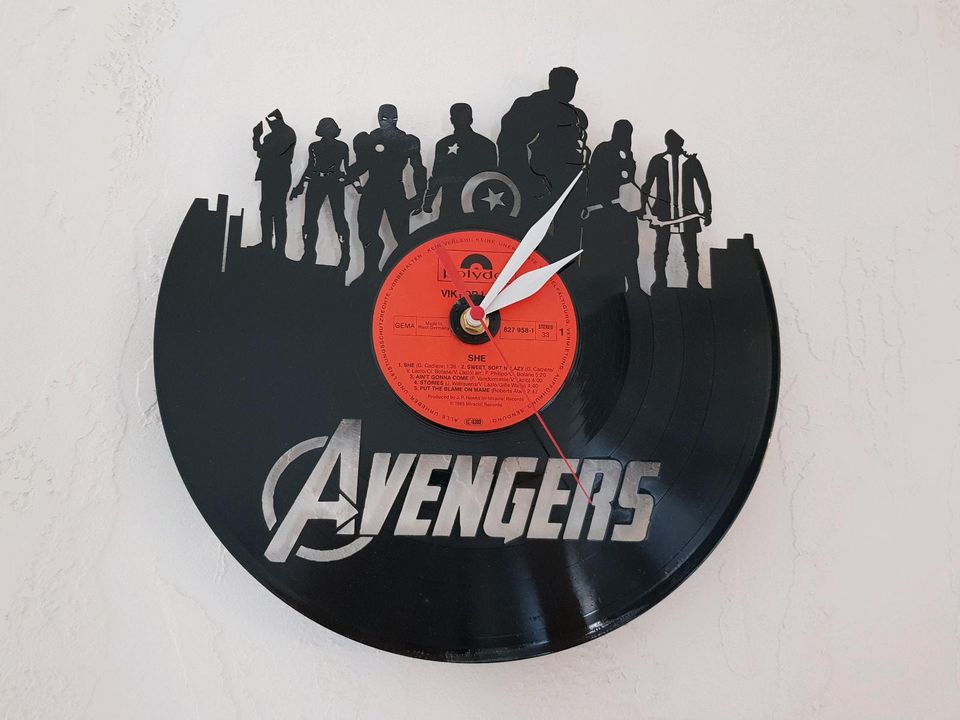 Avengers Wanduhr Uhr Schallplatte Deko Marvel Comic Merch in Nürtingen