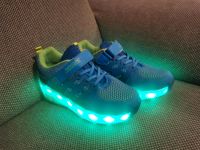 Schuhe Gr 36 mit ausklappbaren Rollen und Licht Bayern - Bayreuth Vorschau