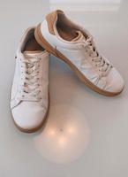 Levis Sneaker Gr. 41 US 8,5 - weiss/beige Top Zustand! Niedersachsen - Weyhausen Vorschau