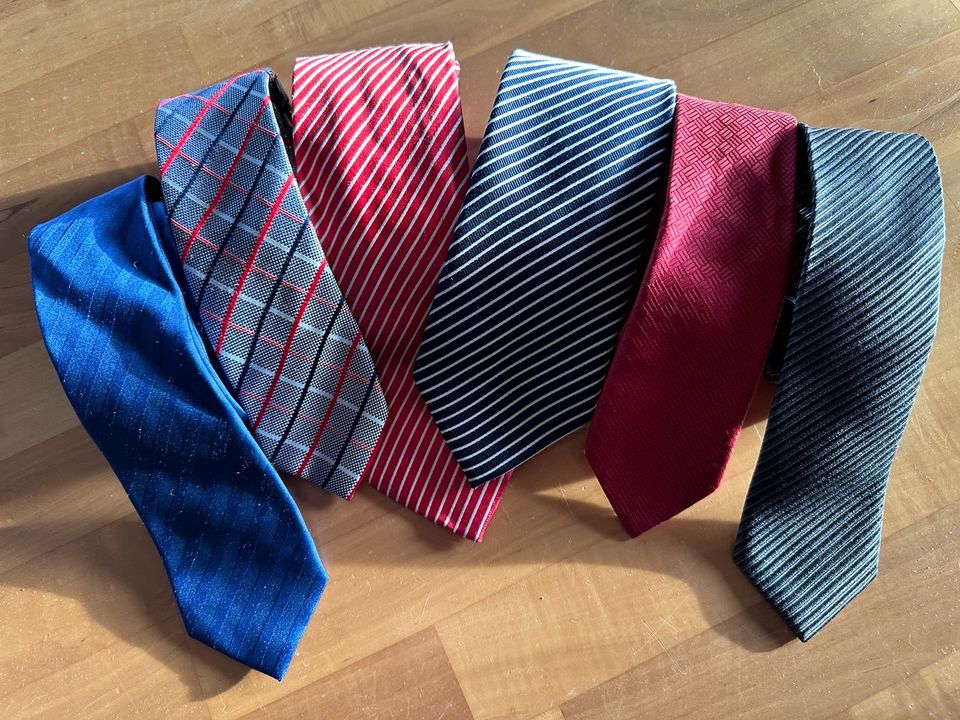 6 Krawatten blau- rot- grau Töne Gebraucht in Rutesheim  
