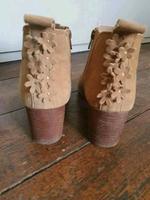 Esprit Stiefeletten Ankle Boots Gr. 41 CANDY BOOTIE Camel Nabuk Bonn - Graurheindorf Vorschau