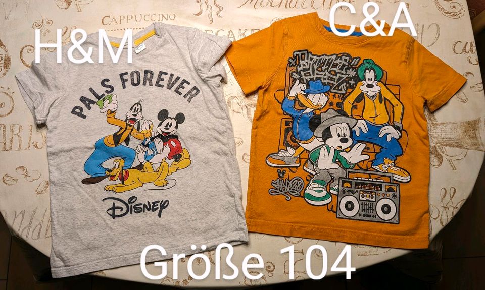 T-Shirts Mickey und seine Freunde, Größe 104 in Obernburg