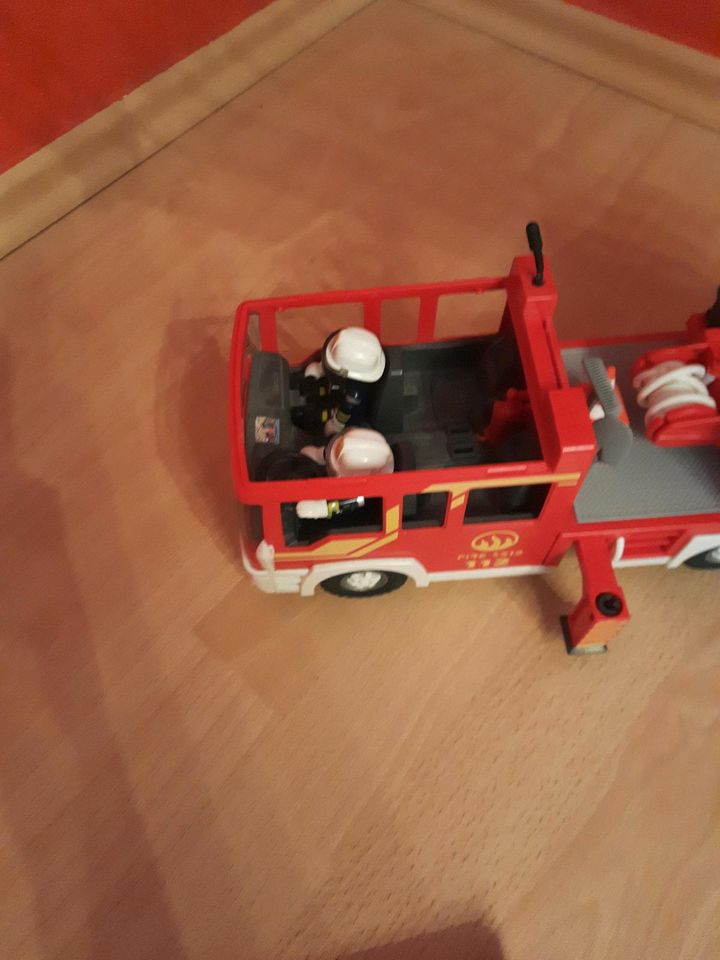 Playmobil 5362 Feuerwehr -Leiterfahrzeug mit Licht in Weitramsdorf