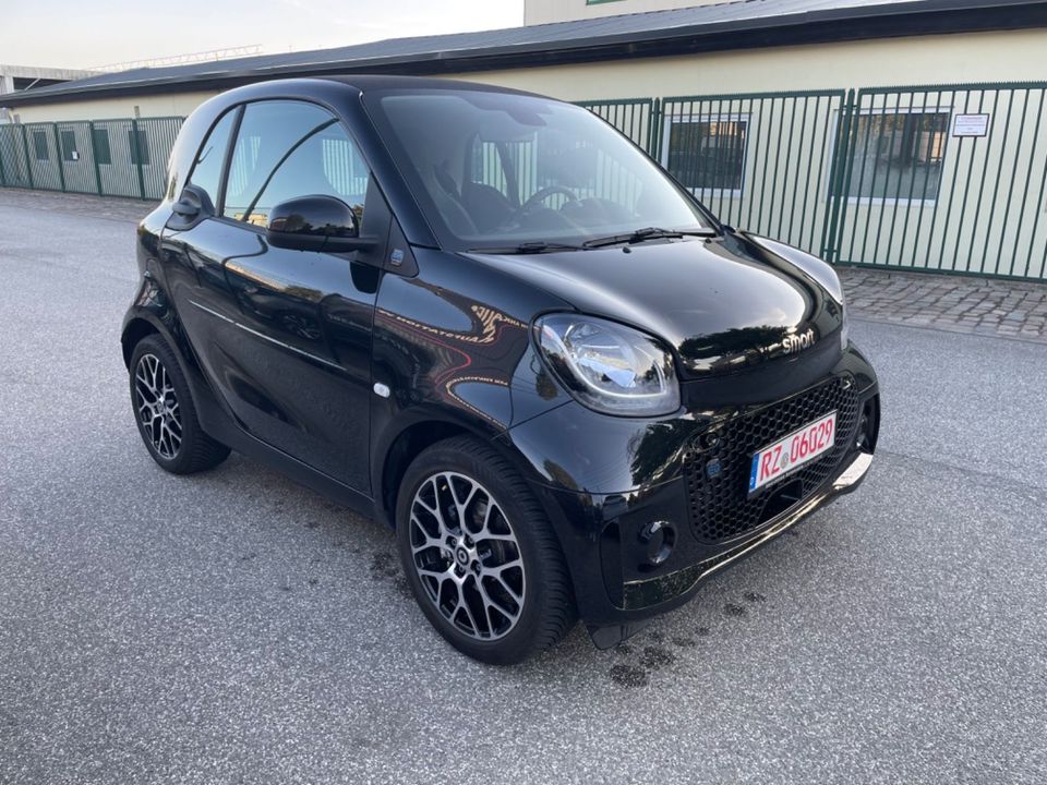Smart ForTwo coupe EQ 16 Zoll+Leder+Sitzheizung+Schnel in Wentorf