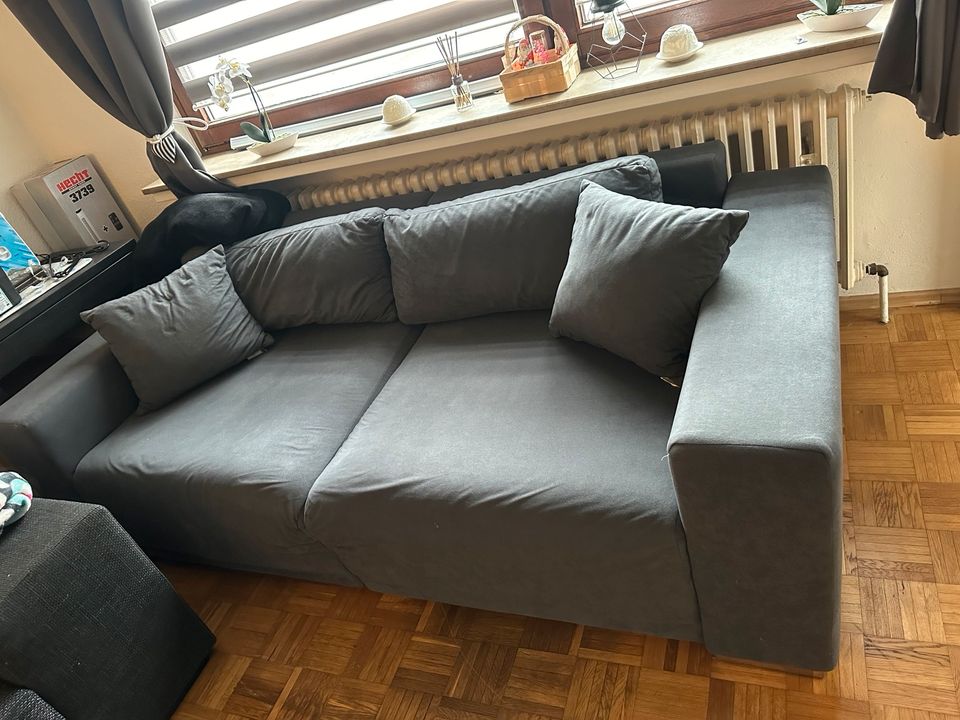 Big Sofa grau 2,15m x 1m in Hannover