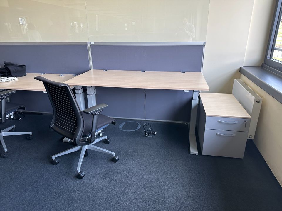 ❗️180x Arbeitsplatz Steelcase Ahorn Silber/ Büro SET/ Aktenschrank/ Rollcontainer/ Bürospind/ elektrisch Höhenverstellbare Schreibtische/ hydraulische Schreibtische/ Stehtische/ Wertfachschrank/ Büro in Linden