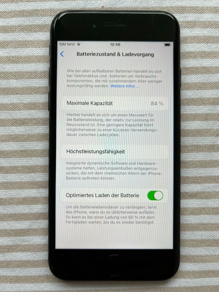 Apple iPhone SE 2. Generation 2020 128GB schwarz Batterie 84% in Freiburg im Breisgau