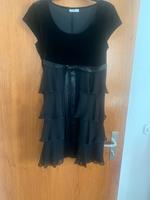 Süßes Kleid schwarz mit Stufen Gr 40 clockhouse Hessen - Schauenburg Vorschau