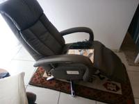 Relaxsessel, mit Akku, braunes Leder, Top-Zustand, Restgarantie Nordrhein-Westfalen - Sendenhorst Vorschau