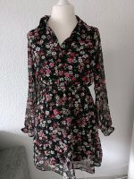 Schwarzes Kleid mit Blümchen Bergedorf - Hamburg Lohbrügge Vorschau