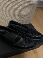 Schwarze Lackleder loafer slipper von Tod's Nordrhein-Westfalen - Oberhausen Vorschau