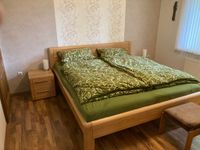 Schlafzimmer Erle Massiv (Bett 180x200, Schrank, Nachtkonsolen) Niedersachsen - Emsbüren Vorschau