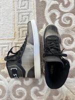 GUESS Herren Sneakers Größe 44 Hessen - Niedernhausen Vorschau