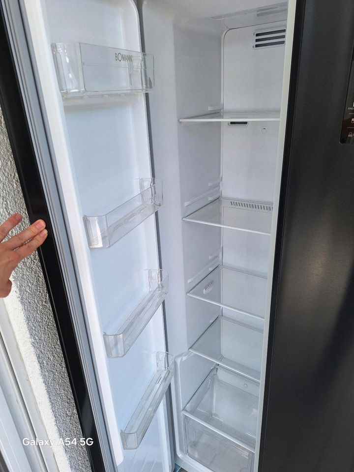 Kühlschrank mit Doppeltür in Andernach