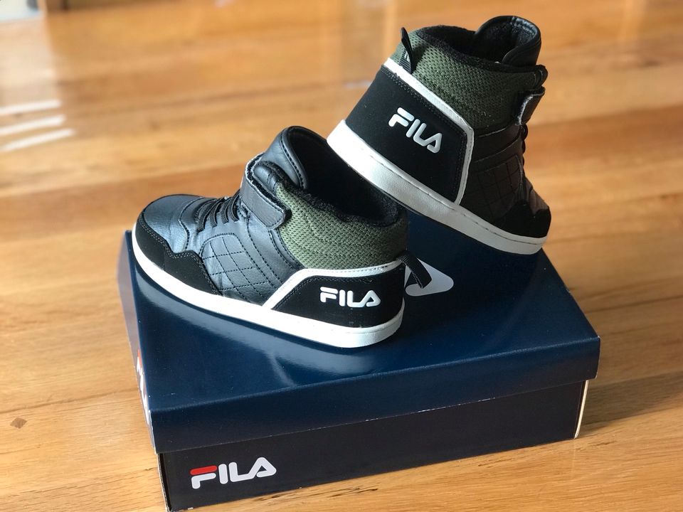 FILA MID CUT, Sneaker gefüttert, Winterschuhe, Schwarz, Gr.31 in  Niedersachsen - Wolfsburg | Gebrauchte Kinderschuhe Größe 31 kaufen | eBay  Kleinanzeigen ist jetzt Kleinanzeigen