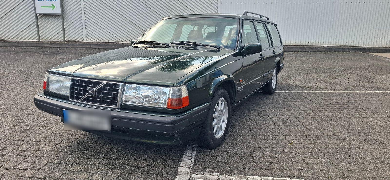 Abbildung des Autos Volvo 940 Kombi - FRISCH…