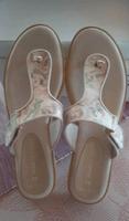 Marco Tozzi Sandalen Zehentrenner Blumen Grün Rose 41 Birkenstock Rheinland-Pfalz - Landstuhl Vorschau