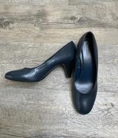 Klassische Pumps Gr. 39 Frankfurt am Main - Nieder-Eschbach Vorschau