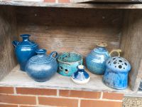 Blaue Keramik, Vasen, Öllampe, Teelicht, Trockenblumen Niedersachsen - Scharnebeck Vorschau