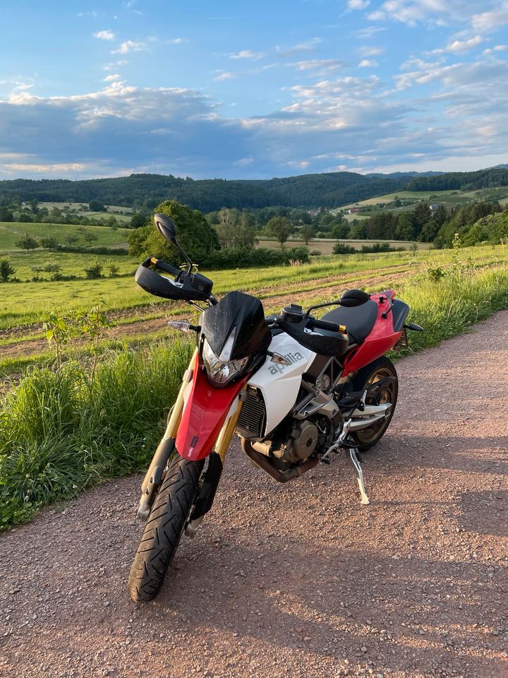 Aprilia Dorsoduro 750 in Bad Krozingen