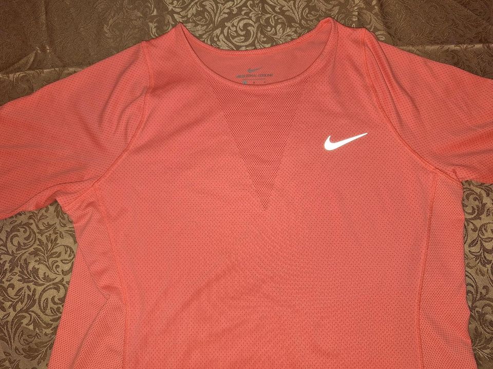 Sport T-Shirt XL, Nike, kaum getragen in Darmstadt