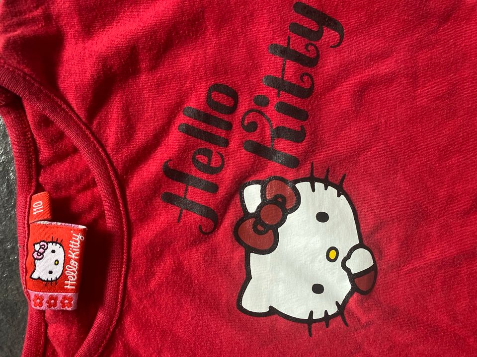 Süßes Hello Kitty Mädchen T-Shirt Gr.110 Hemd Oberteil Katze in Frechen